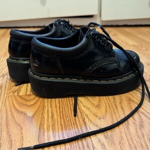 Dr martens 2 inches platform shoes